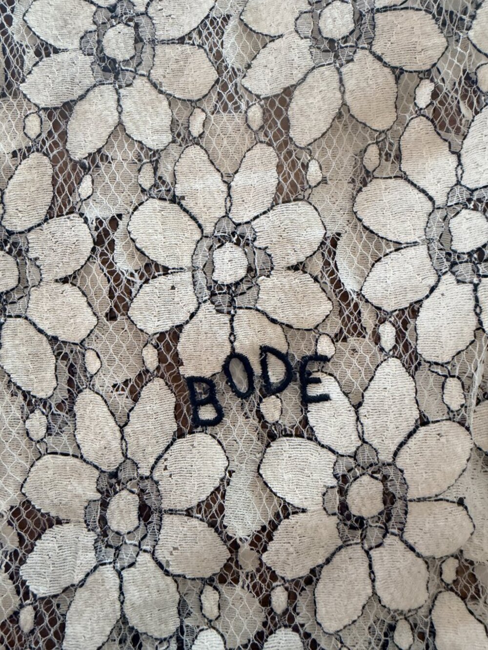 Bode Daisy Guipure Lace Short Sleeve Shirt — L/XL - Picture 4 of 7